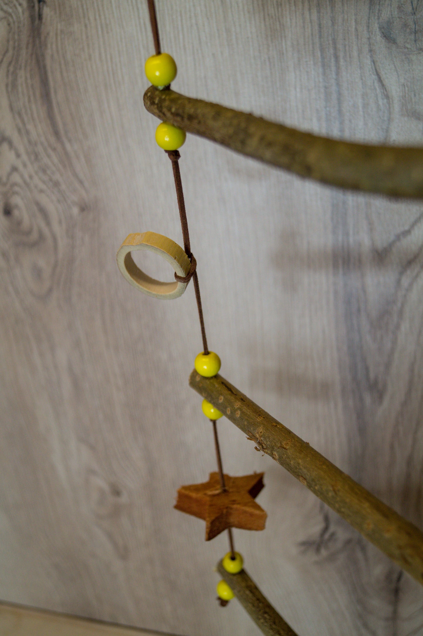 Leiter mit Lederband